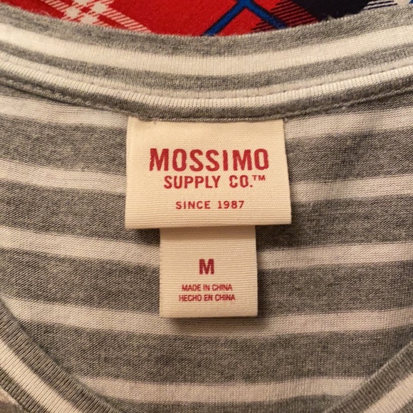 Long v-neck - Picture 3 of 3